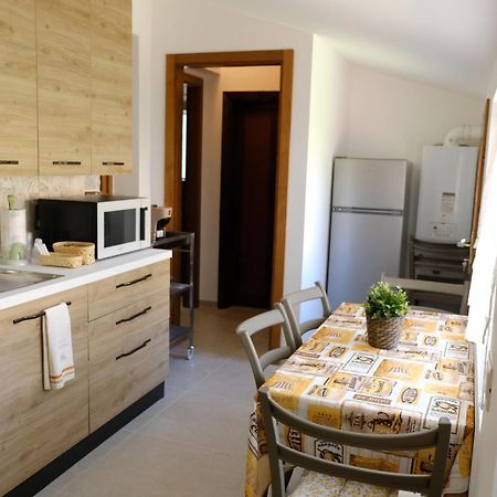 Casa Vacanze Il Confetto スルモナ エクステリア 写真
