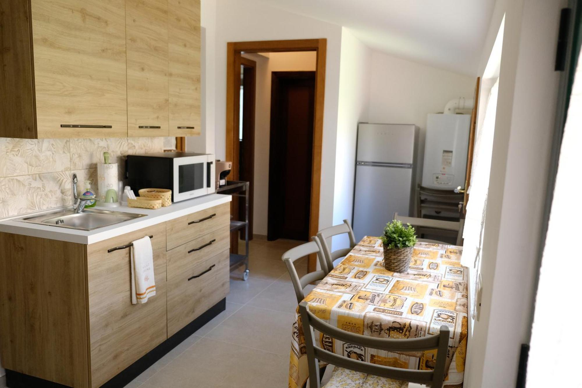 Casa Vacanze Il Confetto スルモナ エクステリア 写真