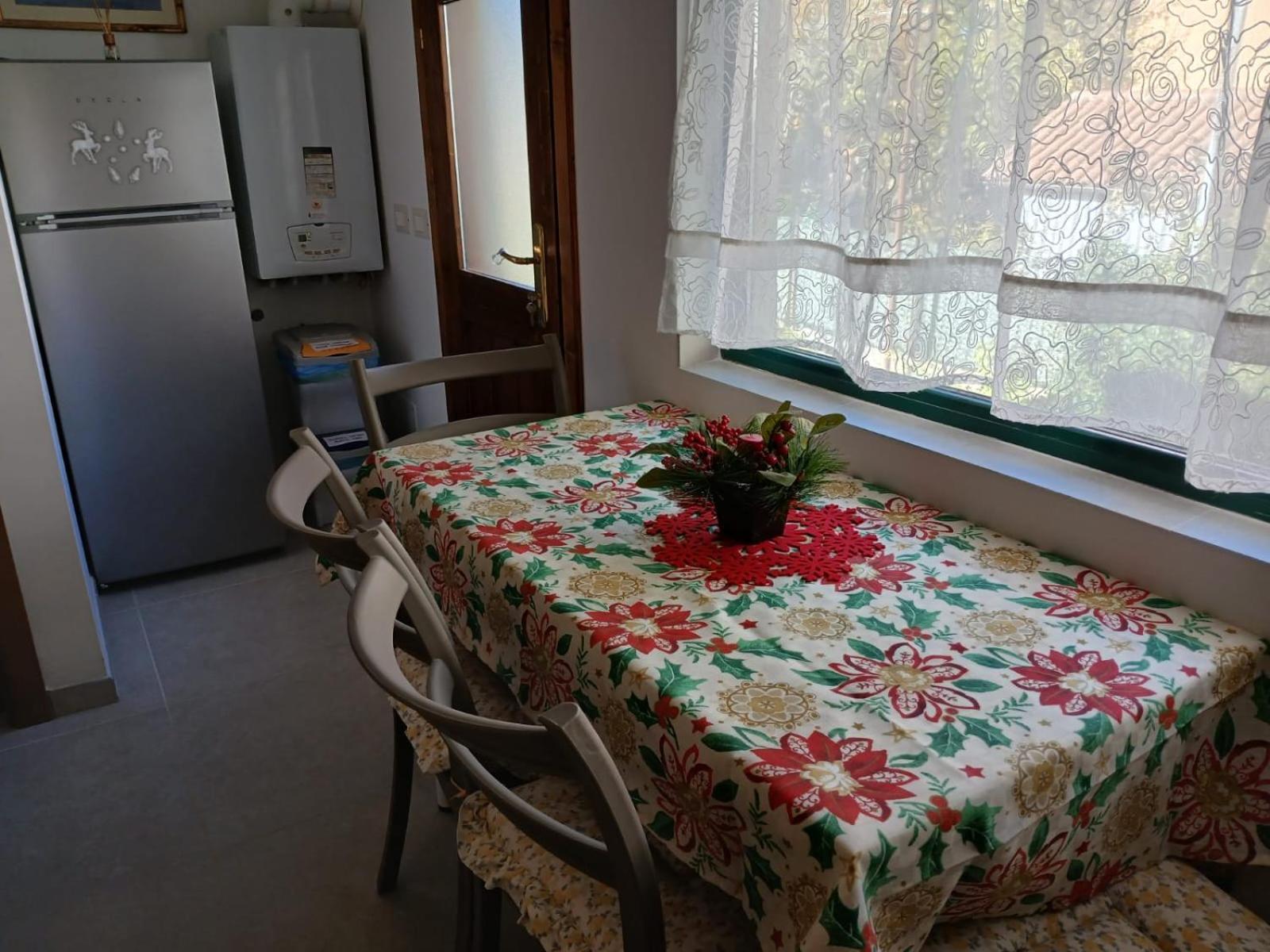 Casa Vacanze Il Confetto スルモナ エクステリア 写真